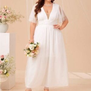 New white tulle wedding dress plus size